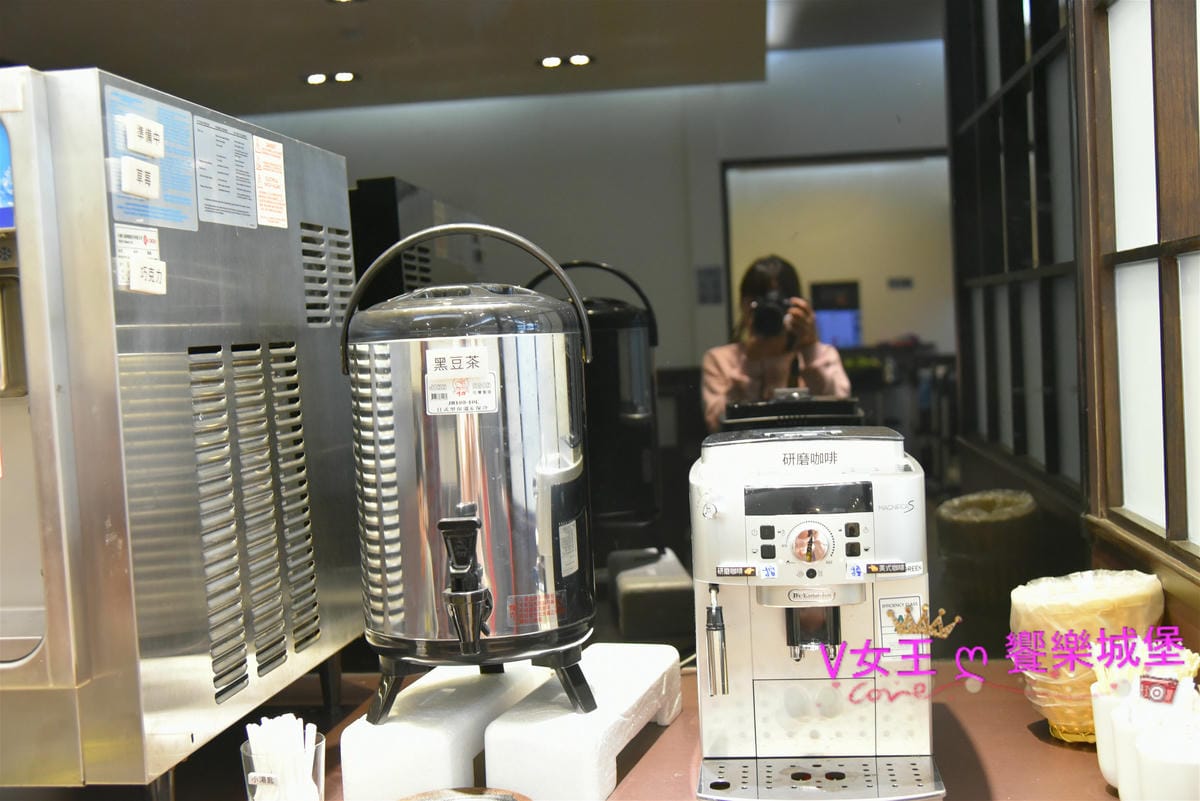 【板橋後站美食】化饈火鍋《原肉、海鮮、時蔬 專賣》來喔,快 【板橋後站美食】化饈火鍋《原肉、海鮮、時蔬 專賣》來喔,快