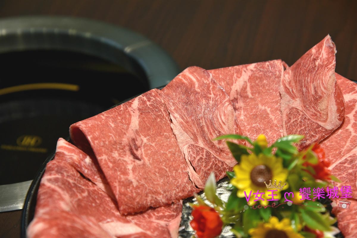 【板橋後站美食】化饈火鍋《原肉、海鮮、時蔬 專賣》來喔,快 【板橋後站美食】化饈火鍋《原肉、海鮮、時蔬 專賣》來喔,快