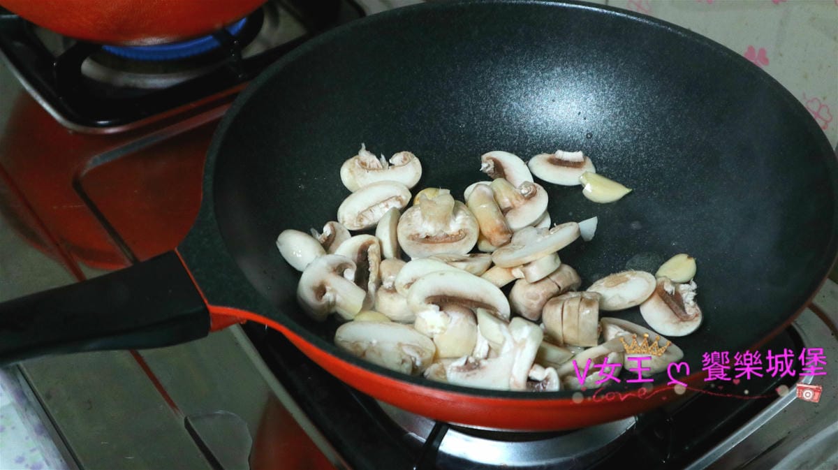 IMG_4084_meitu_11.jpg IMG_4084_meitu_11.jpg