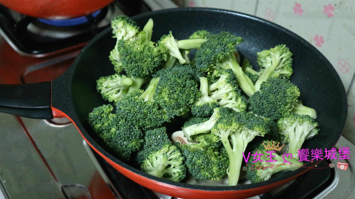 IMG_4086_meitu_13.jpg IMG_4086_meitu_13.jpg