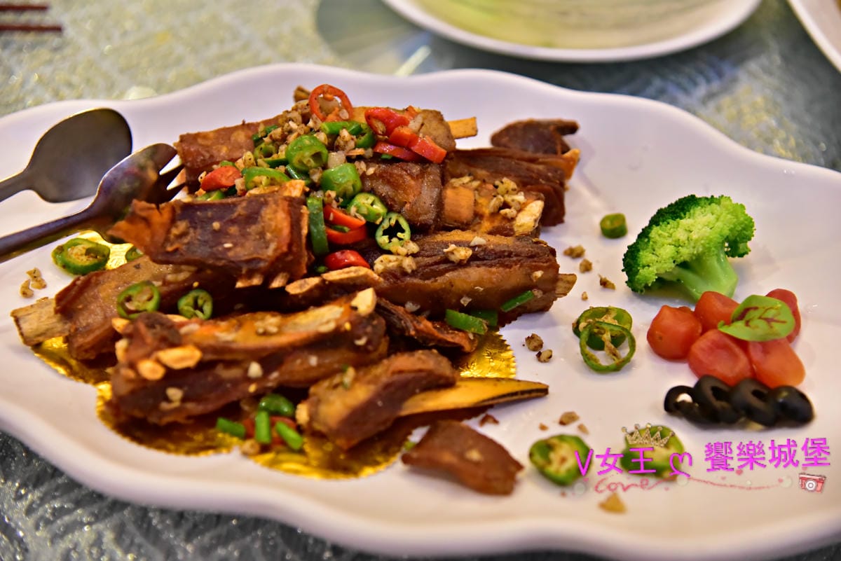 DSC_7905-1.JPG DSC_7905-1.JPG