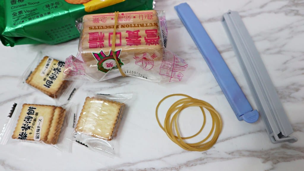 【生活用品】摩肯 電池型掌上型封口機 可愛迷你封口機,再也不怕吃不完的東西不好封存,保鮮、密封、收納、防潮、防塵,一次滿足5種需求,攜帶方便、不佔空間 ! - 第2張圖 IMG_8820 -1