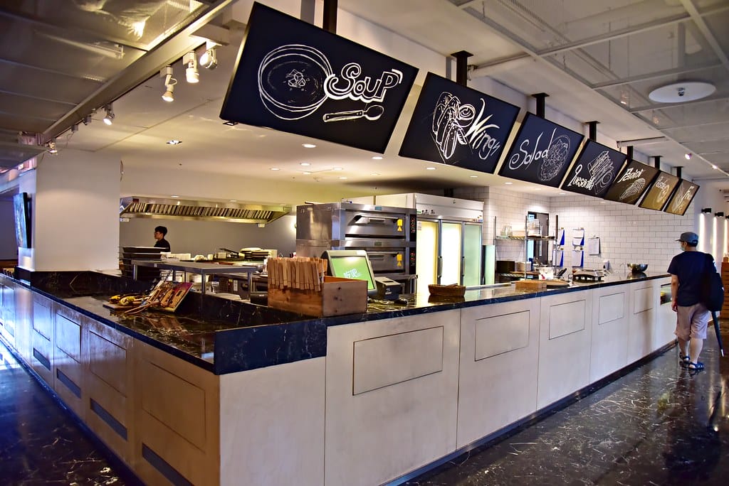 【西門町美食】台北 西門町意舍酒店「吃吧chiba」 巔覆傳統飯店華麗餐飲,加入街頭藝人隨性風格,創造出隨性、自在、慵懶 的用餐空間 - 第19張圖 DSC_8542 -1