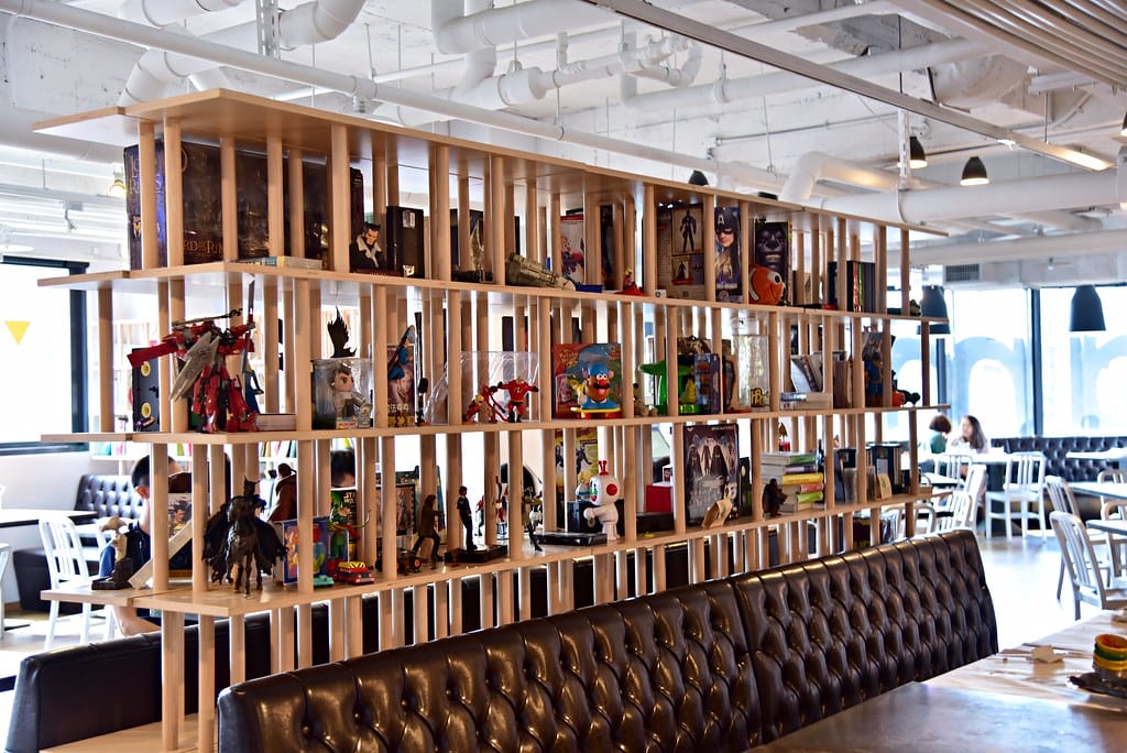 【西門町美食】台北 西門町意舍酒店「吃吧chiba」 巔覆傳統飯店華麗餐飲,加入街頭藝人隨性風格,創造出隨性、自在、慵懶 的用餐空間 - 第21張圖 DSC_8548 -1