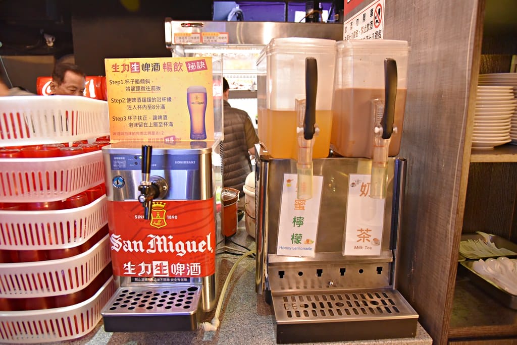 【西門町吃到飽推薦】 天外天精緻火鍋 昆明店 賓士鍋一次給你三種想要的湯頭、9種肉品、哈根達斯、詩莊堡蘋果酒 無限飲用任你暢飲,台北宵夜美食、台北宵夜火鍋推薦。。 - 第20張圖 DSC_0672 -1