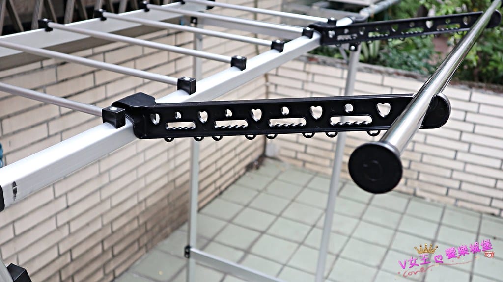 【家事好物】闔樂泰 全新萬用變形曬衣架-黑5步 登高梯、曬衣架、工作梯、收納架 多功能設計,一梯四用 輕巧好收納,家事界的魔術師 ! - 第19張圖 batch_IMG_9044 -1