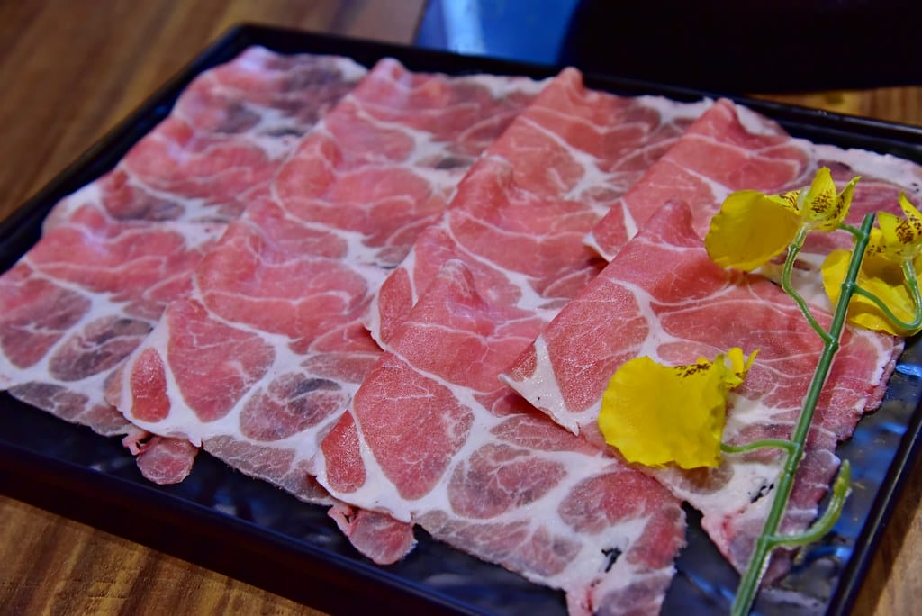 【新莊火鍋美食】 瘋一鍋頂鮮鍋物 瘋滿足大蝦鍋雙人套餐,給你 ” 好蝦 ” 的一鍋美味,配上一杯現調手搖飲,全台獨家火鍋搭配特調手搖,吃好鍋配好茶,真是霸氣的一餐 ! - 第24張圖 DSC_0760 -1