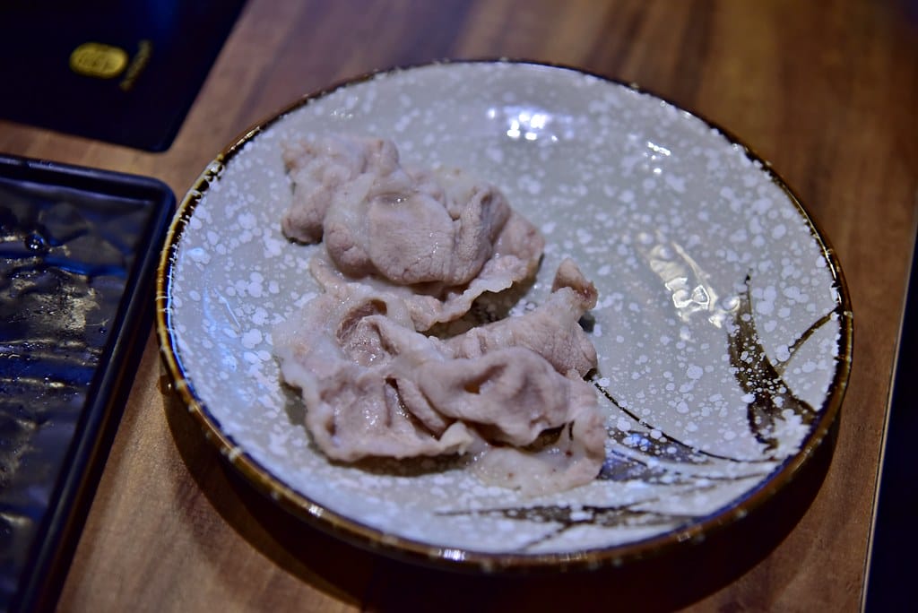 【新莊火鍋美食】 瘋一鍋頂鮮鍋物 瘋滿足大蝦鍋雙人套餐,給你 ” 好蝦 ” 的一鍋美味,配上一杯現調手搖飲,全台獨家火鍋搭配特調手搖,吃好鍋配好茶,真是霸氣的一餐 ! - 第27張圖 DSC_0808 -1