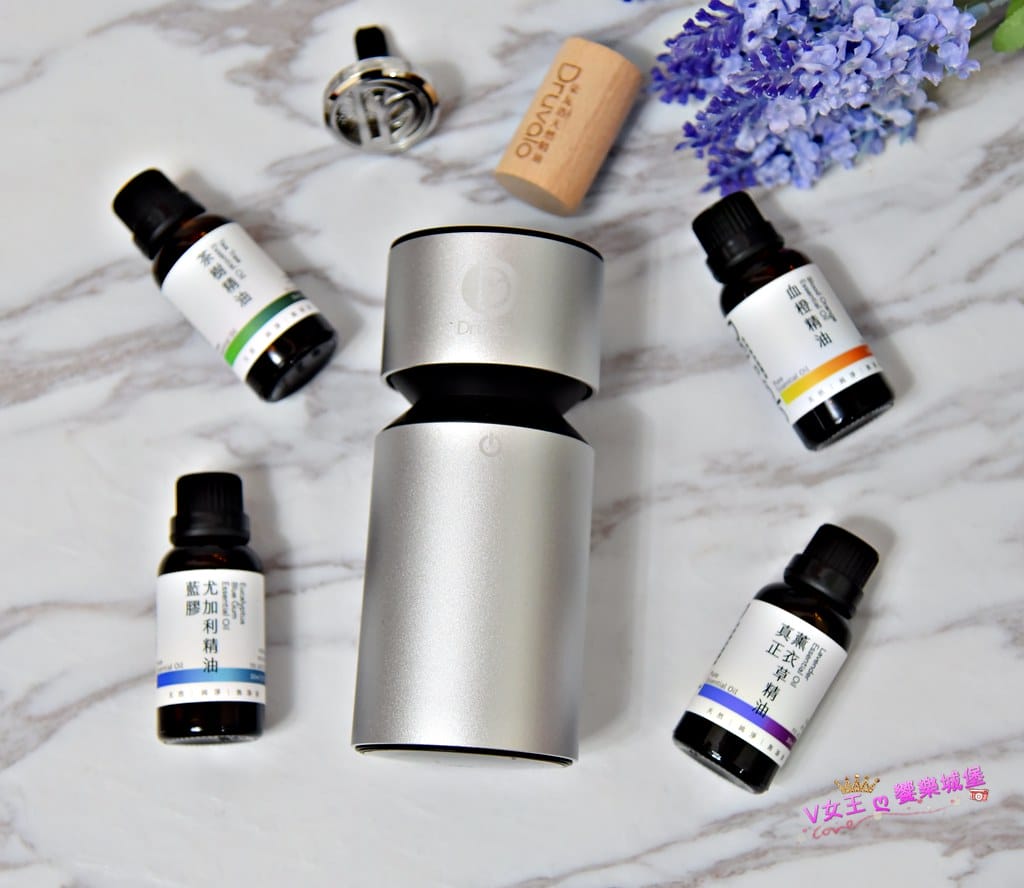 【香氛生活】朵瓦洛天然精油 免加水精油霧化機,美國進口天然精油,讓我在家就可享受頂級香氛享受,加贈空調擴香夾,讓開車出遊也可以將香氛帶著走。。。。 - 第3張圖 batch_DSC_0950 -1