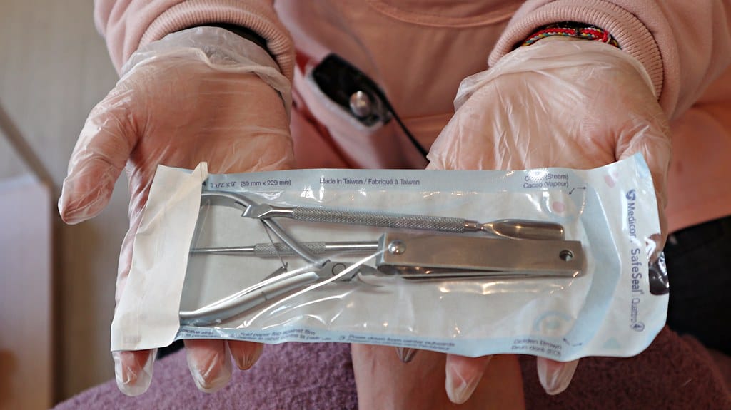 【台北美甲分享】捷運忠孝復興站 Winnie美學 東區美甲美睫/日式無痛除毛 舒適放鬆的環境,提供最專業的女王頂級足部保養服務,讓我跟腳底硬皮、死皮大聲說Bey Bey - 第27張圖 IMG_0696 -1