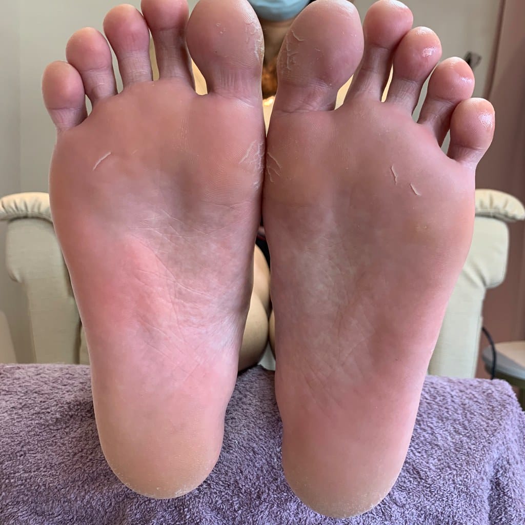 【台北美甲分享】捷運忠孝復興站 Winnie美學 東區美甲美睫/日式無痛除毛 舒適放鬆的環境,提供最專業的女王頂級足部保養服務,讓我跟腳底硬皮、死皮大聲說Bey Bey - 第19張圖 01402F04-6B99-478E-949A-28B27B7F6DDB