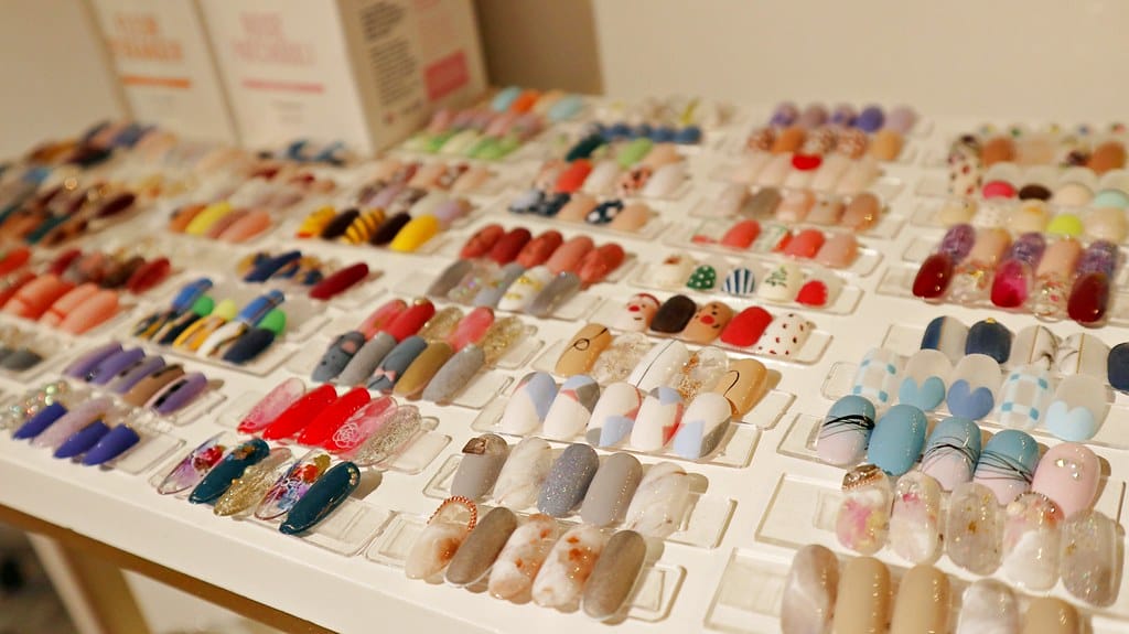 【台北美甲分享】捷運忠孝復興站 Winnie美學 東區美甲美睫/日式無痛除毛 舒適放鬆的環境,提供最專業的女王頂級足部保養服務,讓我跟腳底硬皮、死皮大聲說Bey Bey - 第8張圖 IMG_0648 -1