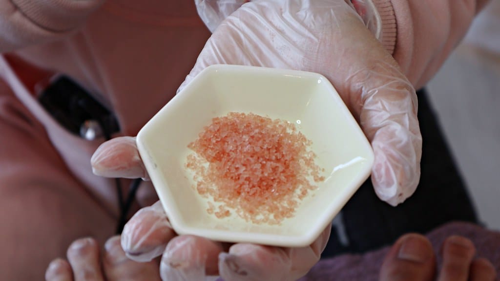 【台北美甲分享】捷運忠孝復興站 Winnie美學 東區美甲美睫/日式無痛除毛 舒適放鬆的環境,提供最專業的女王頂級足部保養服務,讓我跟腳底硬皮、死皮大聲說Bey Bey - 第25張圖 IMG_0684 -1