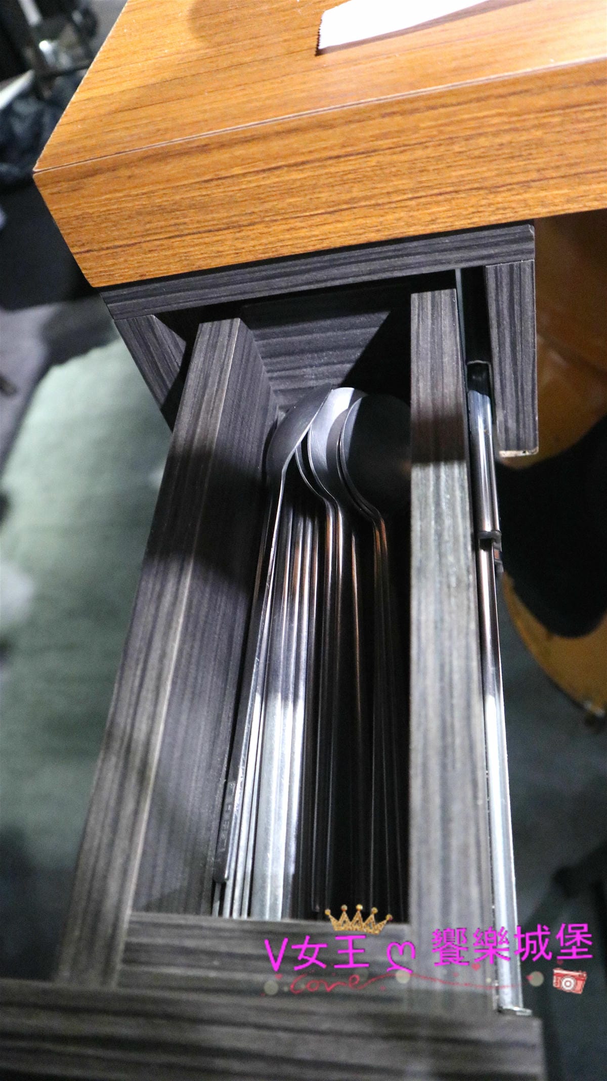 IMG_3157_meitu_73.jpg IMG_3157_meitu_73.jpg