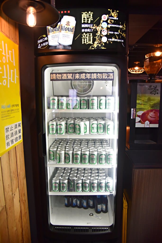 【西門韓式烤肉】捷運西門站 肉倉韓式烤肉 無法出國那就來個韓式料理吃到飽吧 ! 韓式小菜、韓式熱食、韓式燒烤 任你吃,多樣化的選擇讓您一次品嚐各種韓式經典美食! - 第15張圖 DSC_1811 -1