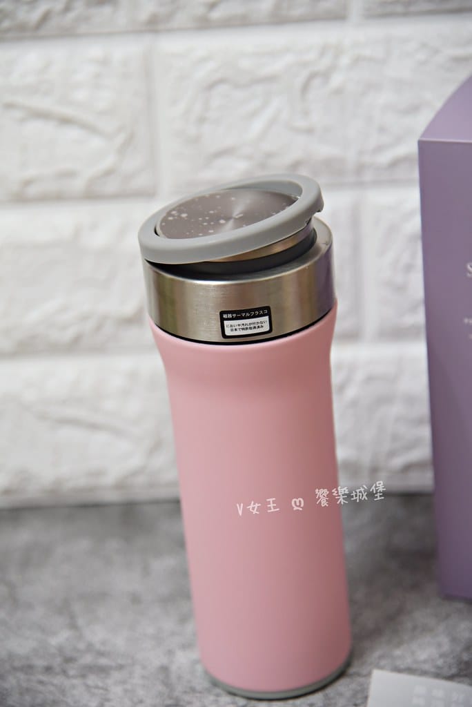 【保溫杯分享】Swanz天鵝瓷 陶瓷保溫杯 真陶瓷內膽,非塗層,雙層真空保溫保冷58小時,不挑飲品,咖啡、中藥….等都可裝,不殘留異味,杯蓋提把設計攜帶方便 - 第7張圖 batch_DSC_2726 -1