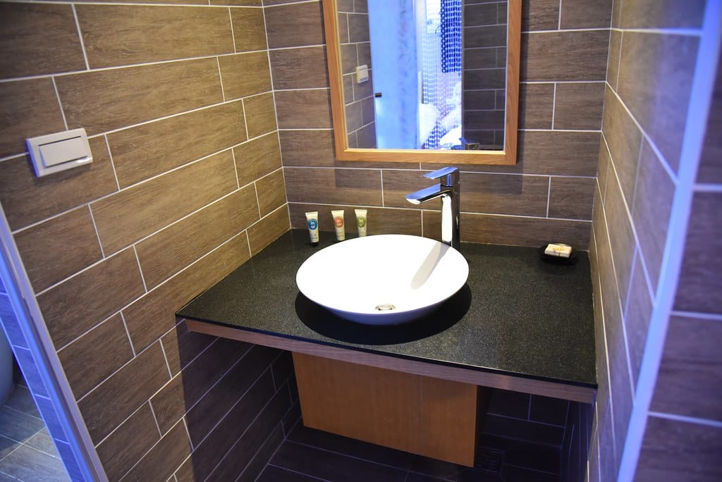 【高雄住宿分享】旗津道沙灘酒店 一泊二食 鄰近旗津老街、彩虹教堂、貝殼館,無法出國就來高雄享受 陽光、沙灘、海浪 感受台灣南端之美吧 ! 飯店篇 (上) - 第17張圖 DSC_1961 -1