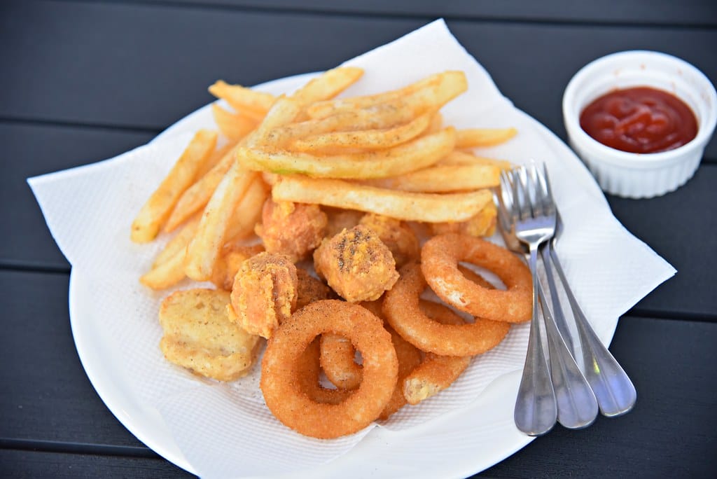 【高雄住宿分享】旗津道沙灘酒店 一泊二食 鄰近旗津老街、彩虹教堂、貝殼館,無法出國就來高雄享受 陽光、沙灘、海浪 感受台灣南端之美吧 ! 飯店篇 (上) - 第45張圖 DSC_2029 -1