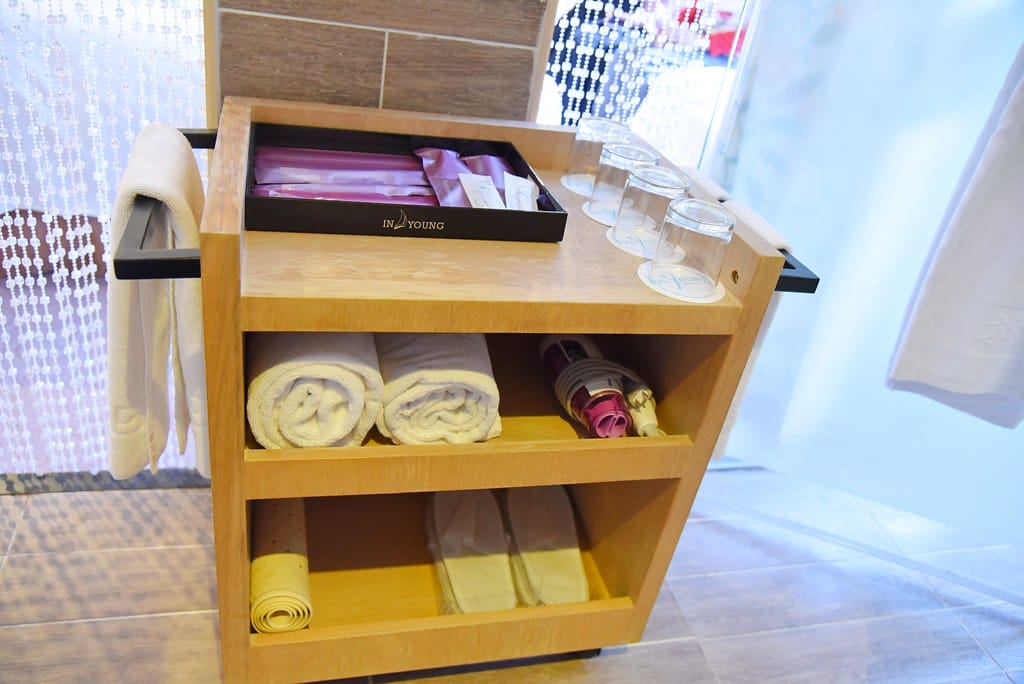 【高雄住宿分享】旗津道沙灘酒店 一泊二食 鄰近旗津老街、彩虹教堂、貝殼館,無法出國就來高雄享受 陽光、沙灘、海浪 感受台灣南端之美吧 ! 飯店篇 (上) - 第19張圖 DSC_1963 -1