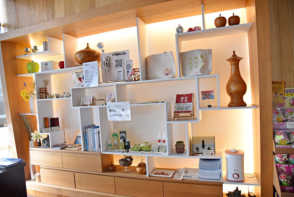 【高雄住宿分享】旗津道沙灘酒店 一泊二食 鄰近旗津老街、彩虹教堂、貝殼館,無法出國就來高雄享受 陽光、沙灘、海浪 感受台灣南端之美吧 ! 飯店篇 (上) - 第10張圖 DSC_1936 -1