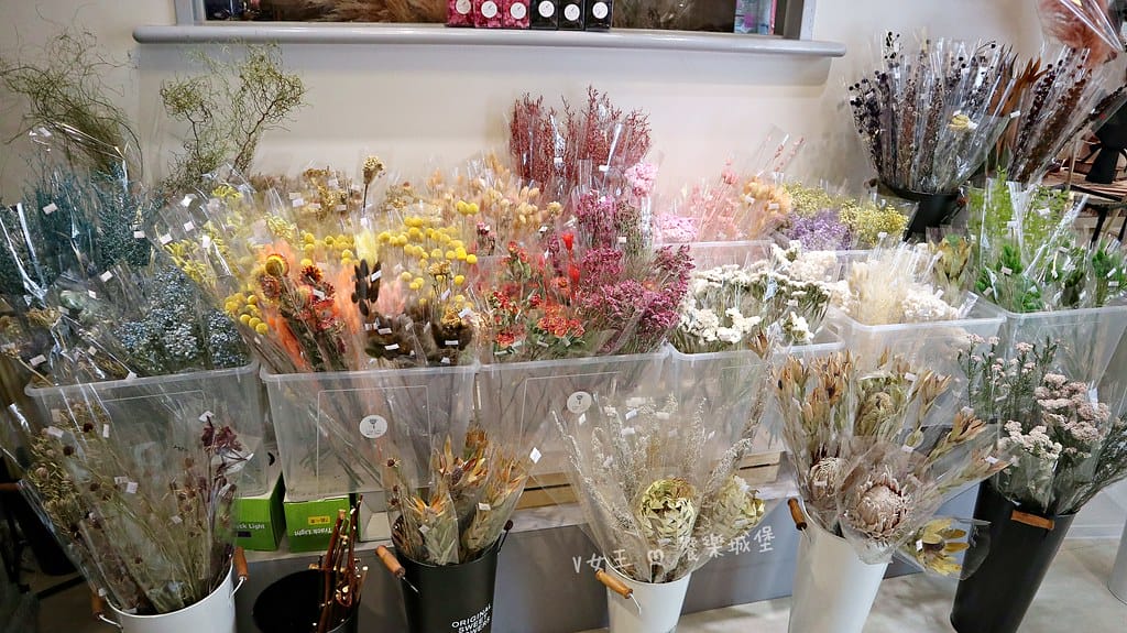 喜歡生活乾燥花店 ll 台北中山區 永生花、乾燥花店分享,來個不一樣的開幕盆栽、節日永生花束,進到店裡會讓人驚奇尖叫、少女心噴發的乾燥花、永生花店 - 第8張圖 batch_IMG_1187 -1