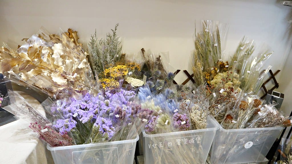 喜歡生活乾燥花店 ll 台北中山區 永生花、乾燥花店分享,來個不一樣的開幕盆栽、節日永生花束,進到店裡會讓人驚奇尖叫、少女心噴發的乾燥花、永生花店 - 第9張圖 batch_IMG_1279 -1