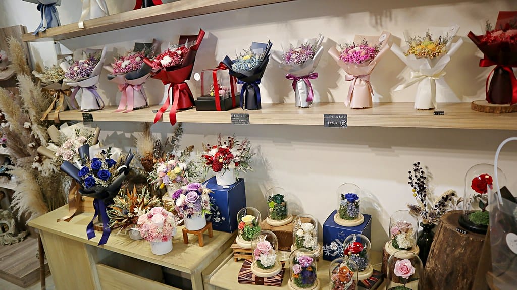 喜歡生活乾燥花店 ll 台北中山區 永生花、乾燥花店分享,來個不一樣的開幕盆栽、節日永生花束,進到店裡會讓人驚奇尖叫、少女心噴發的乾燥花、永生花店 - 第6張圖 batch_IMG_1198 -1