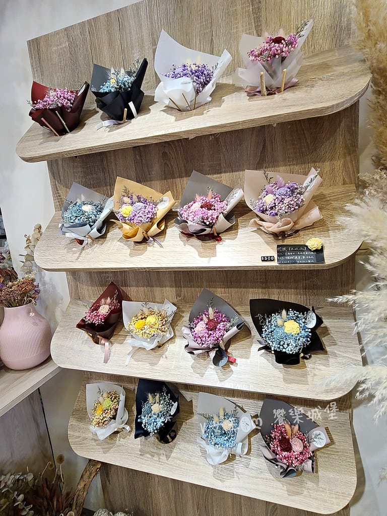 喜歡生活乾燥花店 ll 台北中山區 永生花、乾燥花店分享,來個不一樣的開幕盆栽、節日永生花束,進到店裡會讓人驚奇尖叫、少女心噴發的乾燥花、永生花店 - 第22張圖 batch_20200414_133708 -1