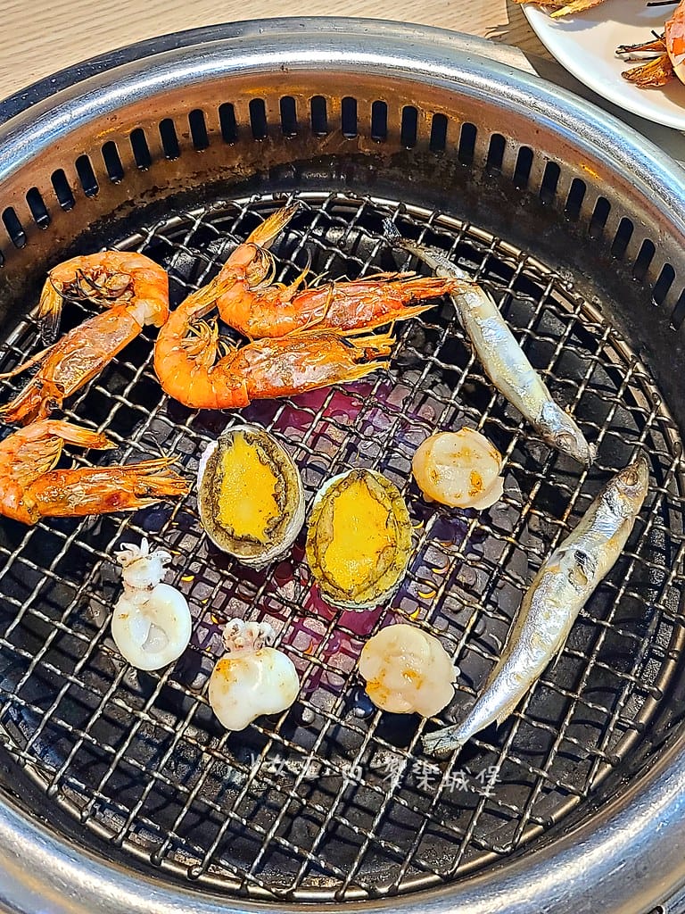 桃園 燒肉道 ll 南崁軌道燒肉吃到飽,誰說只有壽司有軌道, batch_20231210_125314-1