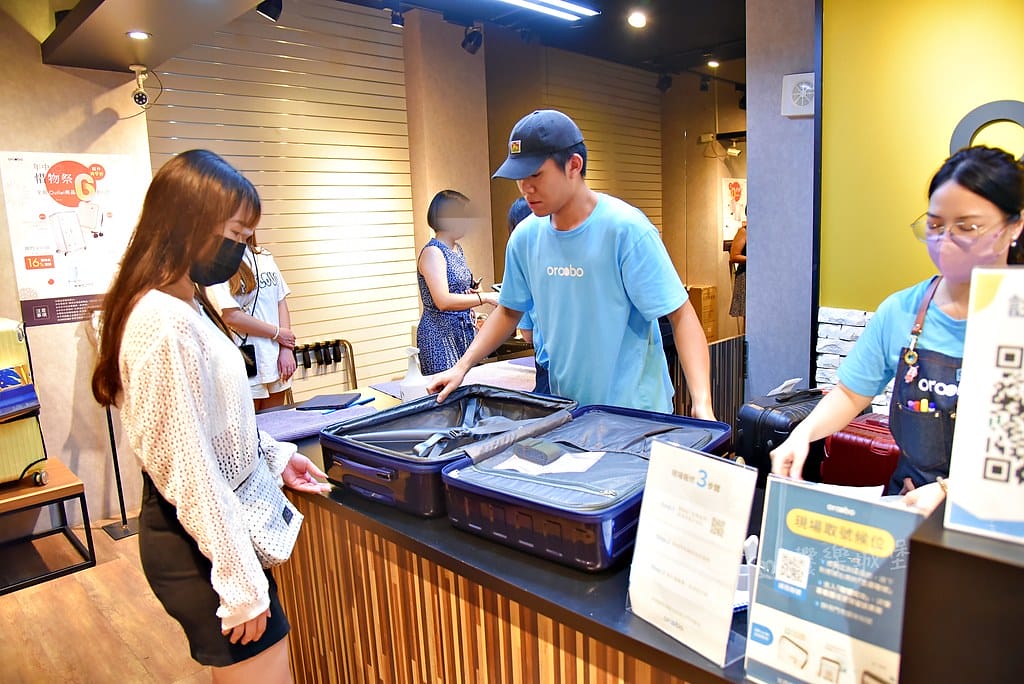 OROOBO 奧旅博 ll 出門玩,找不到好用行李箱嗎? 家 53839209100_9f233ceefb_b