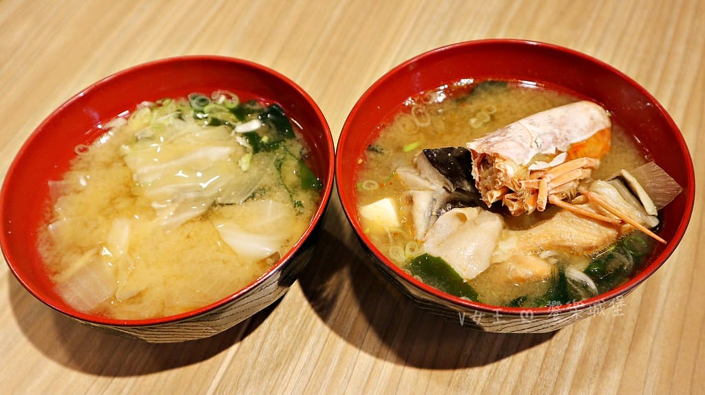 坐著做。海鮮丼飯專門店(新莊幸福店)巷弄中驚喜日式料理,海