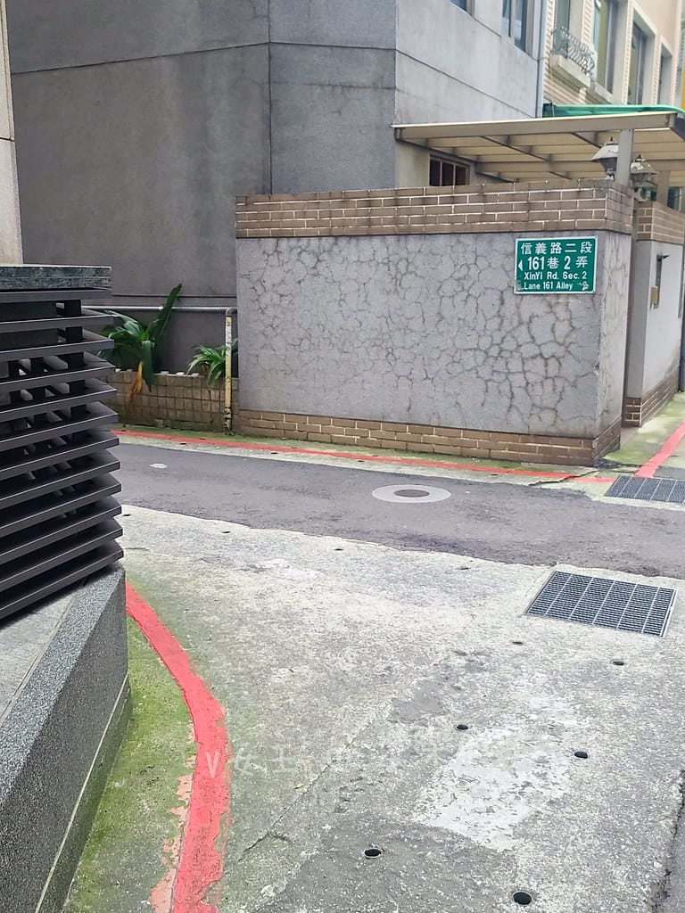 1825頭皮養護中心頭皮跟臉一樣都需要好好呵護,東門捷運站 1825頭皮養護中心頭皮跟臉一樣都需要好好呵護,東門捷運站