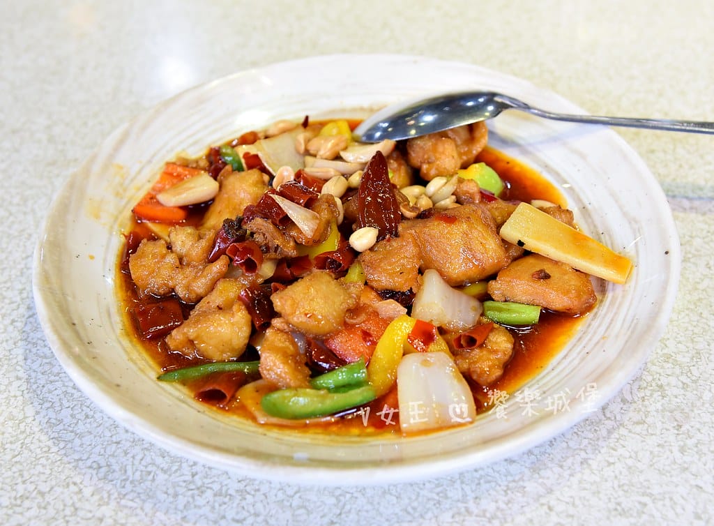 石門山霸王活魚土雞餐廳桃園大溪石門水庫 30年老字號活魚餐 石門山霸王活魚土雞餐廳桃園大溪石門水庫 30年老字號活魚餐