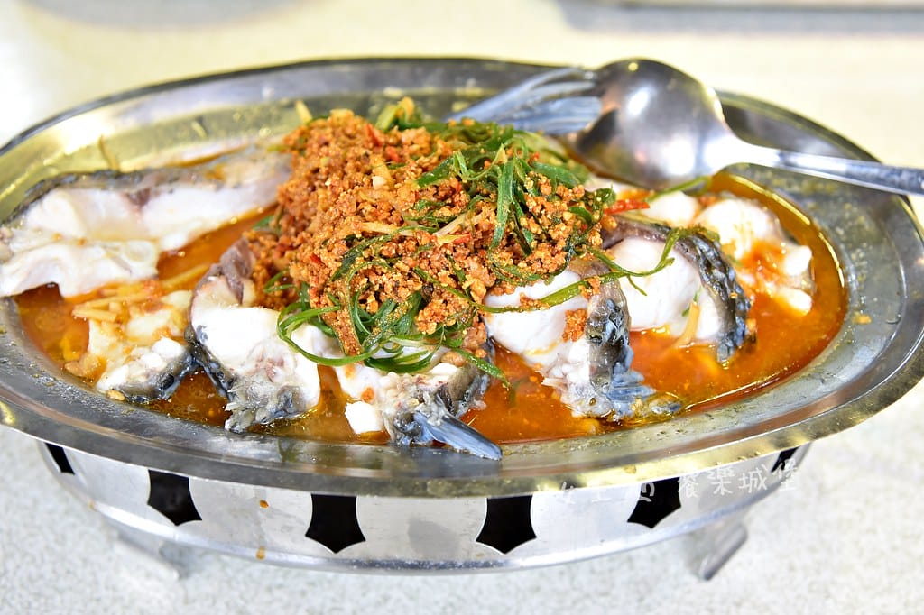 石門山霸王活魚土雞餐廳桃園大溪石門水庫 30年老字號活魚餐 石門山霸王活魚土雞餐廳桃園大溪石門水庫 30年老字號活魚餐