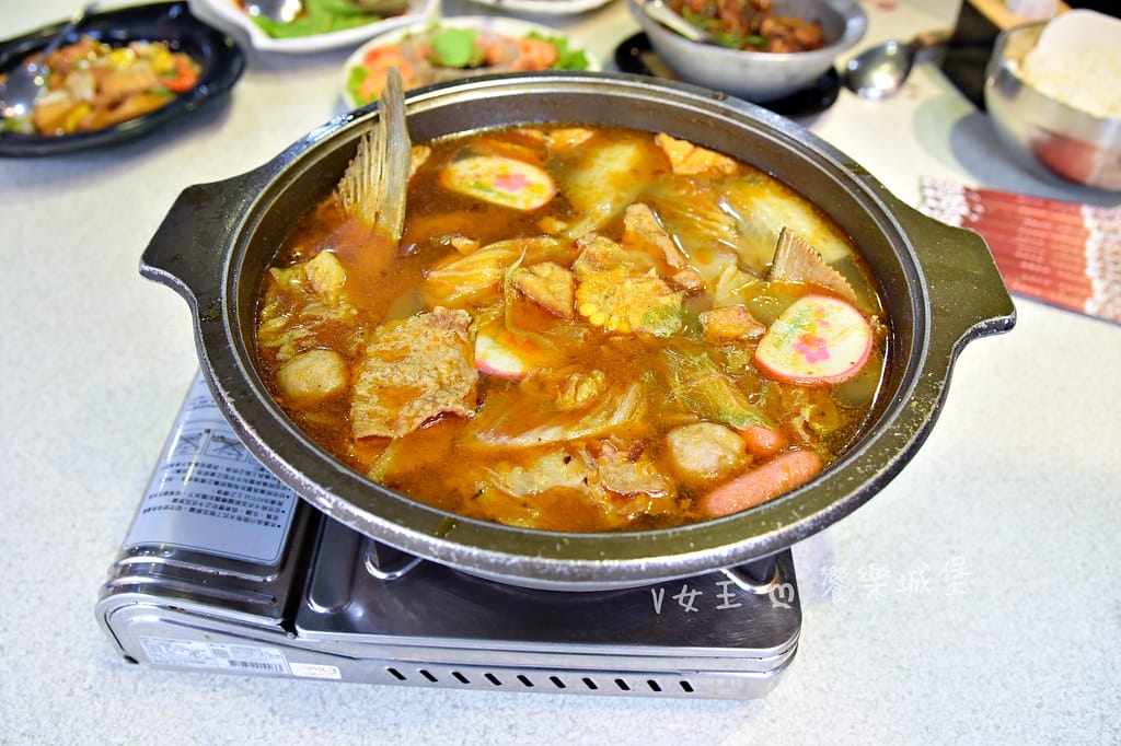 石門山霸王活魚土雞餐廳桃園大溪石門水庫 30年老字號活魚餐 石門山霸王活魚土雞餐廳桃園大溪石門水庫 30年老字號活魚餐