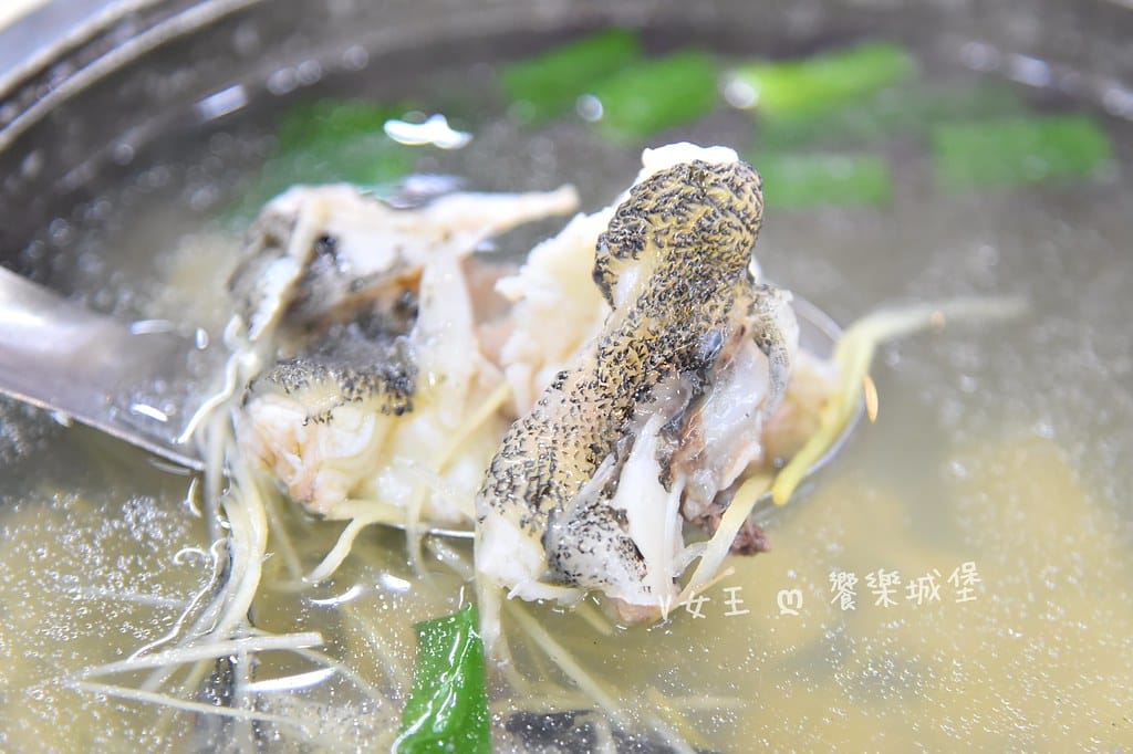 野柳望海亭海鮮餐廳超新鮮現撈活海鮮,活龍蝦一隻680,現