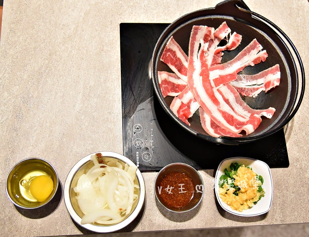 狂一鍋台式火鍋 西門町店網路票選新台式火鍋第一名進駐西門町 狂一鍋台式火鍋 西門町店網路票選新台式火鍋第一名進駐西門町