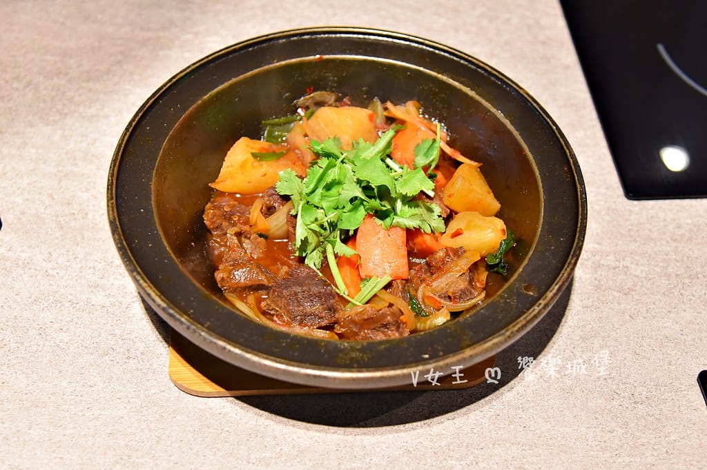 狂一鍋台式火鍋 西門町店網路票選新台式火鍋第一名進駐西門町 狂一鍋台式火鍋 西門町店網路票選新台式火鍋第一名進駐西門町