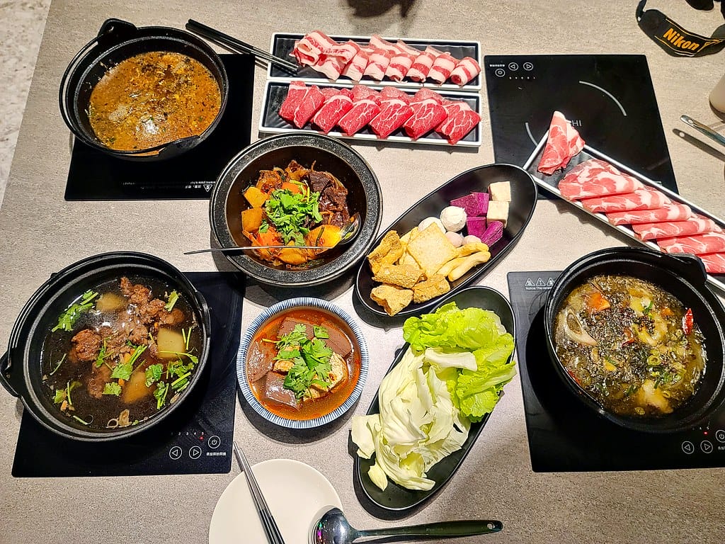 狂一鍋台式火鍋 西門町店網路票選新台式火鍋第一名進駐西門町 狂一鍋台式火鍋 西門町店網路票選新台式火鍋第一名進駐西門町