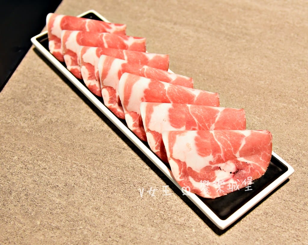 狂一鍋台式火鍋 西門町店網路票選新台式火鍋第一名進駐西門町 狂一鍋台式火鍋 西門町店網路票選新台式火鍋第一名進駐西門町