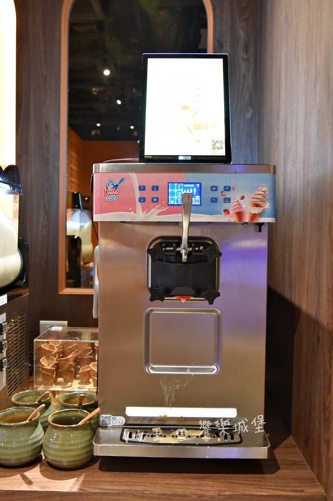 台北信義區 鼎楓寶島火鍋 ll 信義ATT火鍋店,多款湯底可