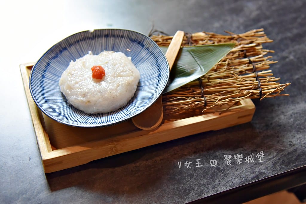 怎麻辣頂級鴛鴦麻辣火鍋 ll 桃園青埔麻辣鍋推薦,四格火鍋湯