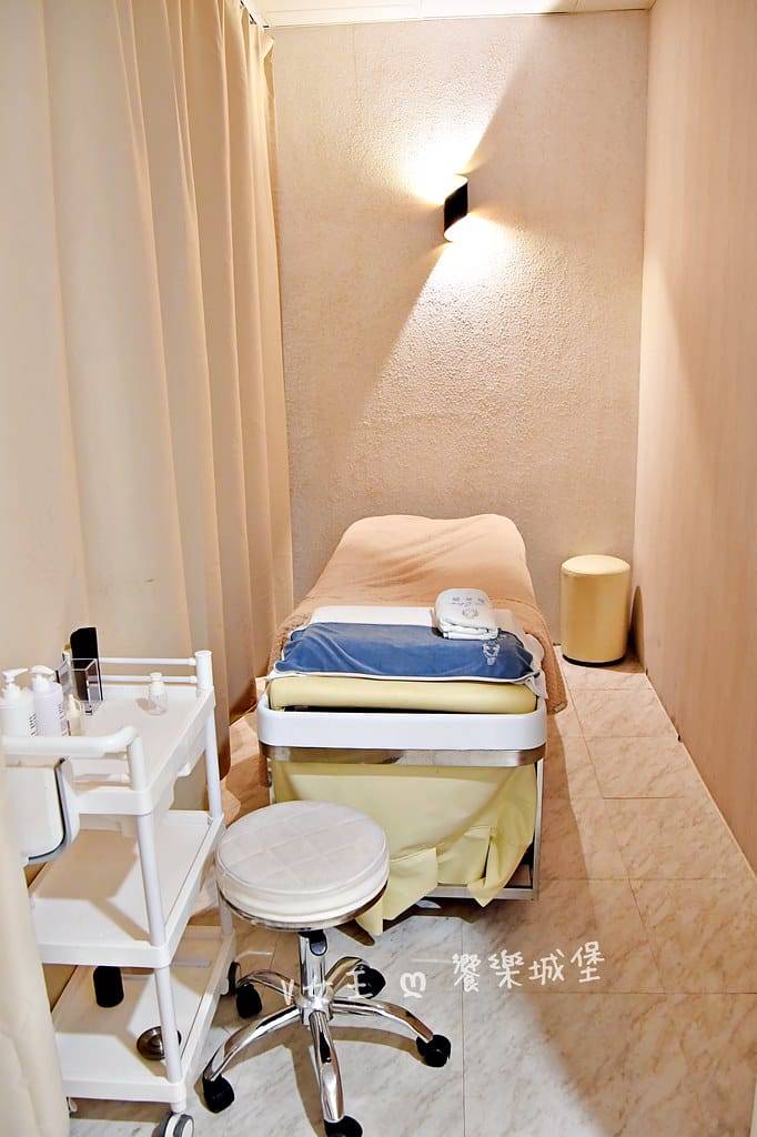 【台北美容做臉推廌】臉部保養、舒壓、洗頭一次滿足,高CP值親 【台北美容做臉推廌】臉部保養、舒壓、洗頭一次滿足,高CP值親