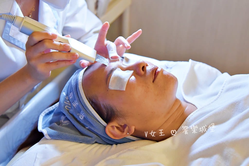 【台北美容做臉推廌】臉部保養、舒壓、洗頭一次滿足,高CP值親 【台北美容做臉推廌】臉部保養、舒壓、洗頭一次滿足,高CP值親