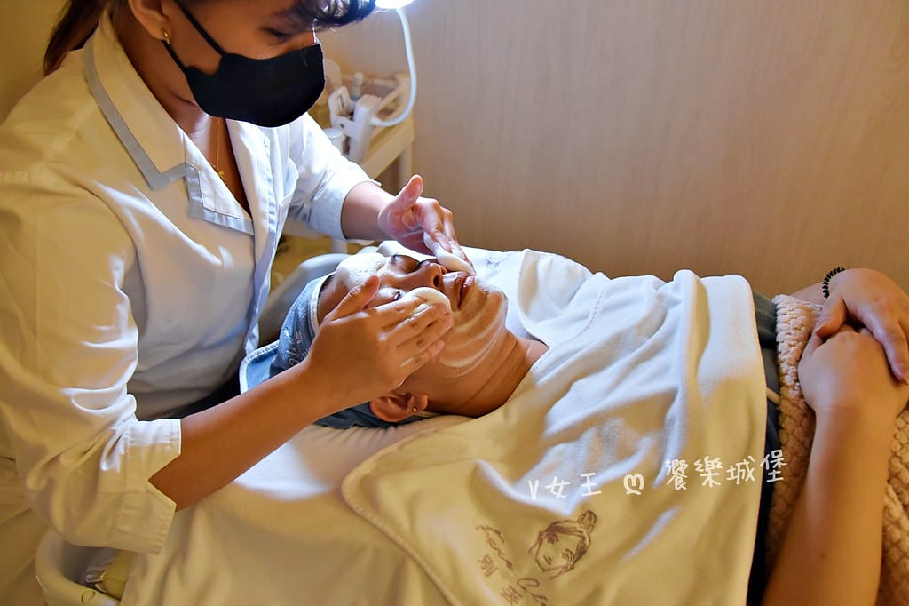 【台北美容做臉推廌】臉部保養、舒壓、洗頭一次滿足,高CP值親 【台北美容做臉推廌】臉部保養、舒壓、洗頭一次滿足,高CP值親