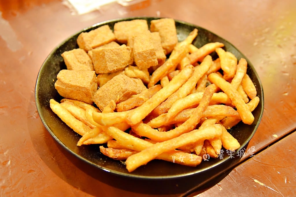 雞老闆桶仔雞 士林店 ll 士林居酒屋,一次讓你吃到美味串燒 雞老闆桶仔雞 士林店 ll 士林居酒屋,一次讓你吃到美味串燒