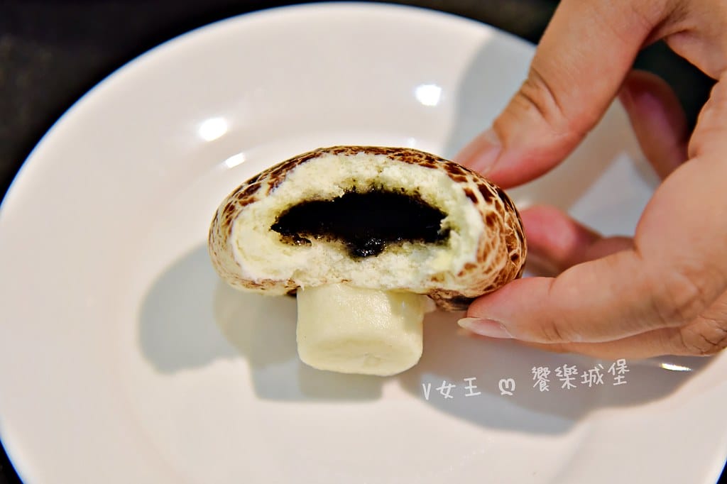 蒸天下海鮮蒸氣火鍋 ll 板橋火鍋推薦,專人桌邊服務,活體海