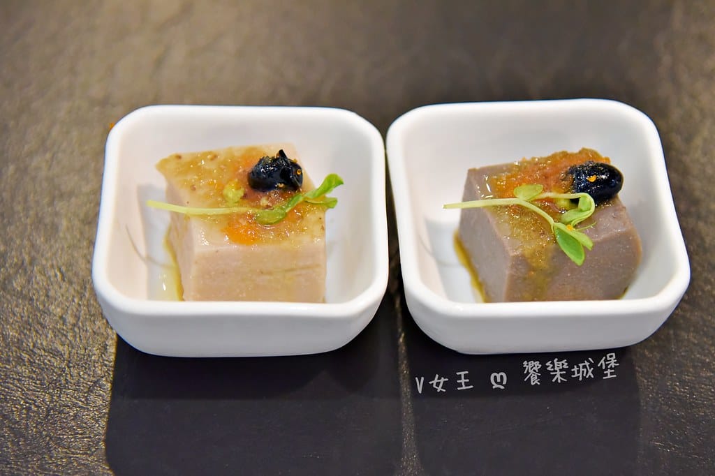 蒸天下海鮮蒸氣火鍋 ll 板橋火鍋推薦,專人桌邊服務,活體海