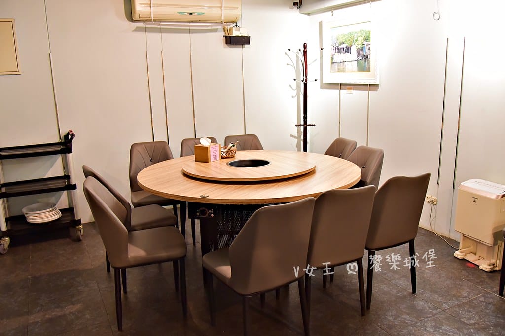 蒸天下海鮮蒸氣火鍋 ll 板橋火鍋推薦,專人桌邊服務,活體海