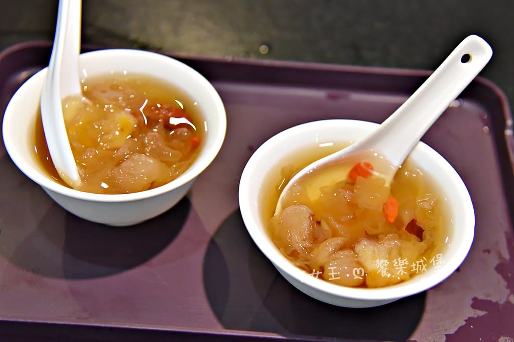 蒸天下海鮮蒸氣火鍋 ll 板橋火鍋推薦,專人桌邊服務,活體海